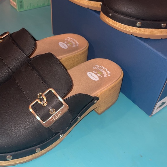 🍉 NWT Dr. Scholls Sustainable Comfort Black Buckle Clogs Size 7.5 In Women’s - Picture 5 of 5